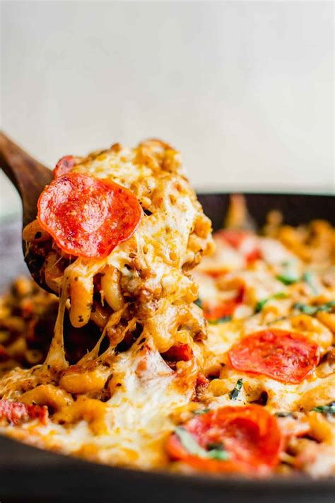 Spicy Pizza Pasta - Skillet Pizza-Inspired Pasta Recipe