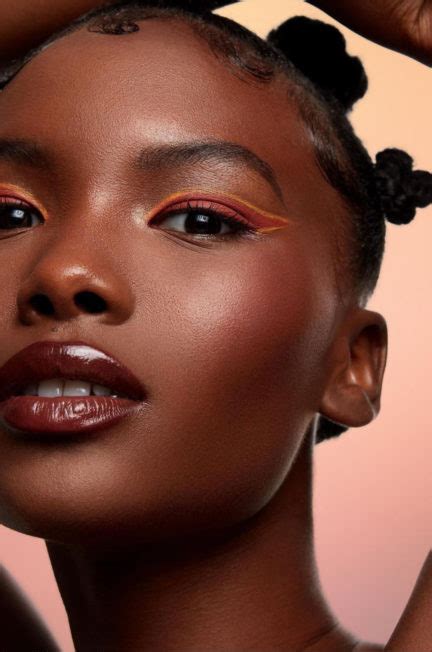 Best Blush for Dark Skin -5 Melanin Rich Blushes to Buy Right Now!