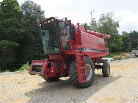 Case IH 1990 1660 Combines for Sale | USFarmer.com