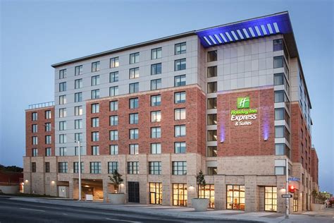 HOLIDAY INN EXPRESS & SUITES OTTAWA DOWNTOWN EAST $77 ($̶9̶9̶) - Updated 2021 Prices & Hotel ...