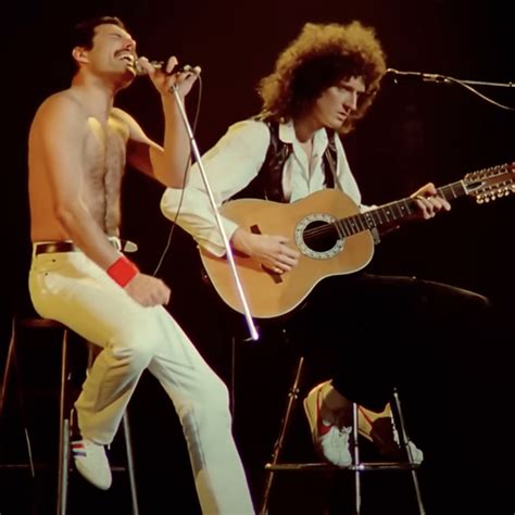 Queen Rock Montreal + Live Aid: At The Top of Their Game - Best Classic Bands Development