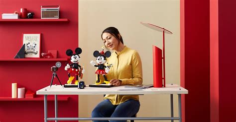 LEGO® Disney 43179 Mickey Mouse and Minnie Mouse: new set reveal | New ...