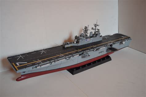 1/350 USS Iwo Jima (LHD-7) [by Revell] by janda700 on DeviantArt