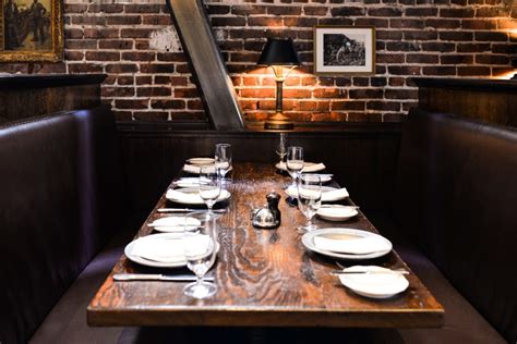 Interiors I Love: Wayfare Tavern - STACIE FLINNER