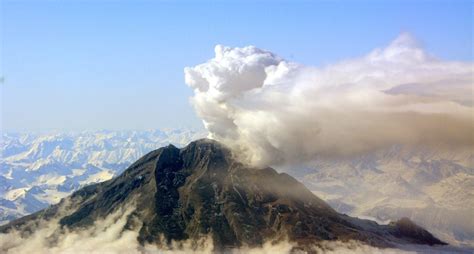 Alaska’s Redoubt among 18 U.S. volcanoes ranked as ‘very high threat ...