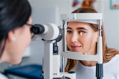 7 Reasons to See an Ophthalmologist | Retina Care Consultants, FL