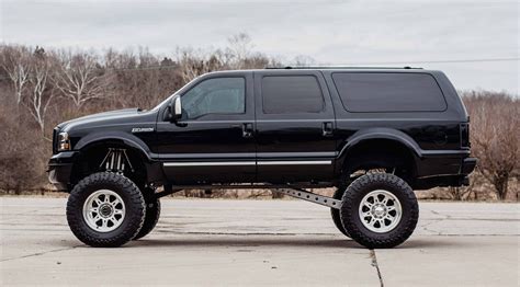 FORD EXCURSION 4X4 CUSTOM DIESEL ULTIMATE – 55k MILES | Premium And ...