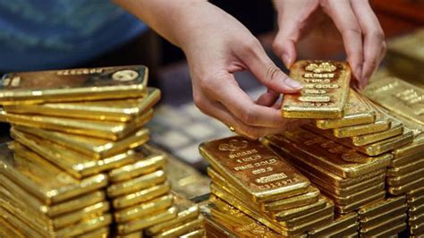 How to Buy Gold Bars, Biscuits and Coins as an Investment