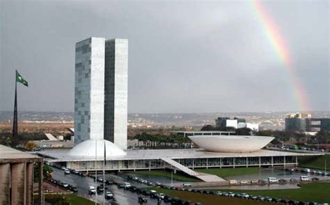 Un día... una obra: Niemeyer: Parlamento de Brasilia