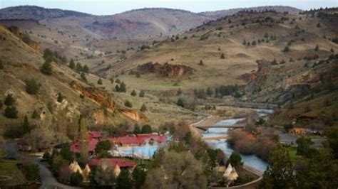 Warm Springs, Oregon | Things to do, hotels, & attractions