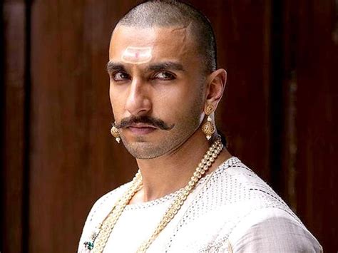 When Sanjay Bhansali invited Bajirao's descendants on set - bollywood ...