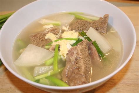 COOK WITH SUSAN: Kal Bi Tang (Korean Beef Bone Soup)