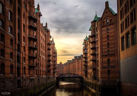 Hamburg Speicherstadt and Hafencity Half Day Walking Tour