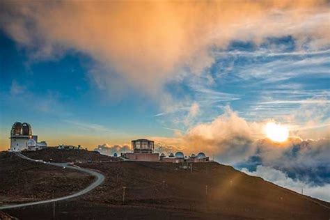 How Long Is The Hike To Haleakala Crater? (And What Is The Best Way To ...