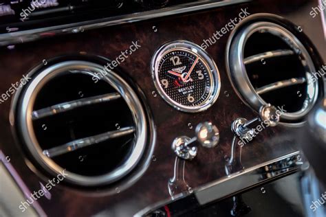 Bentley Continental Gt V8 Convertible Interior Editorial Stock Photo ...