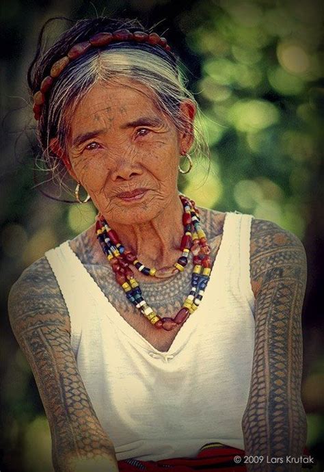 THE LAST KALINGA TATTOO ARTIST OF THE PHILIPPINES | LARS KRUTAK ...