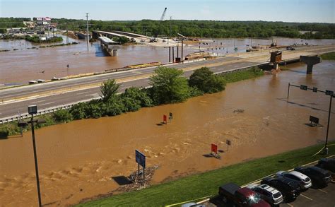 Levee breaks, river closure latest fallout from flooding | KOMO