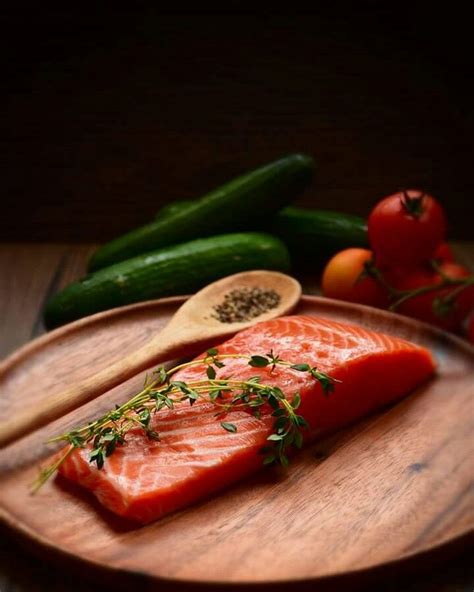 Food Photography Ideas: Raw Salmon on Wooden Plate