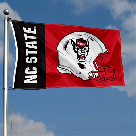 North Carolina State Wolfpack Football Helmet Flag - State Street Products