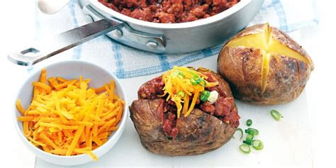 Top 10 healthy jacket potato fillings - BBC Good Food