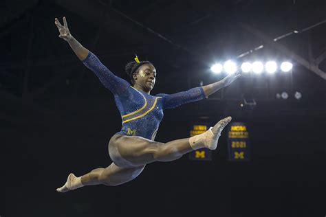 Michigan women's gymnastics sweeps Arizona State