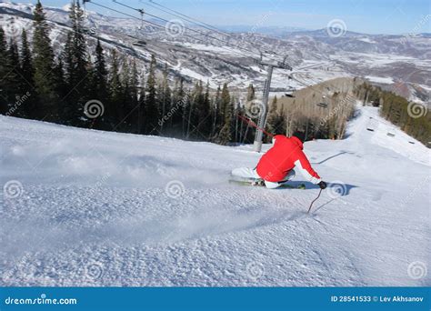 Skiing in Aspen, Colorado stock image. Image of slope - 28541533