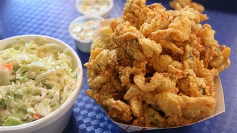 These 114 restaurants serve the best fried clams in Massachusetts, according to readers