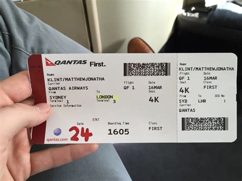 Review: Qantas A380 First Class Sydney to Dubai - Live and Let's Fly