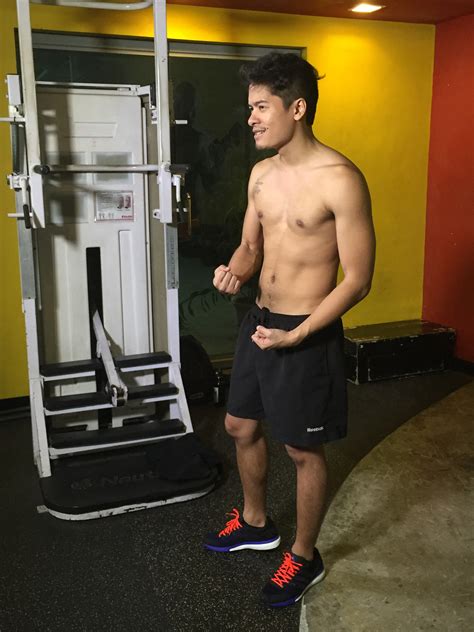 WATCH: Alex Medina shows ab workout | ABS-CBN News