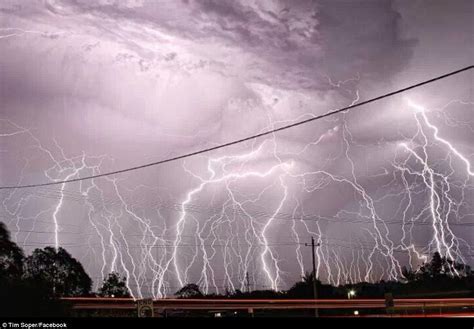 Lightning storm hits Western Australia after Queensland suffers with huge hailstones | Daily ...