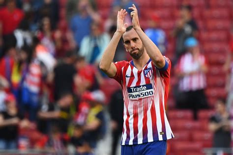 Diego Godin confirms Man United snub as Atletico Madrid legend ...