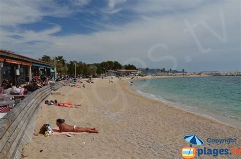 Plage du Mourillon (Anse les Pins, de la Source, Mistral et Lido) Toulon (83) Var PACA - Plages.tv