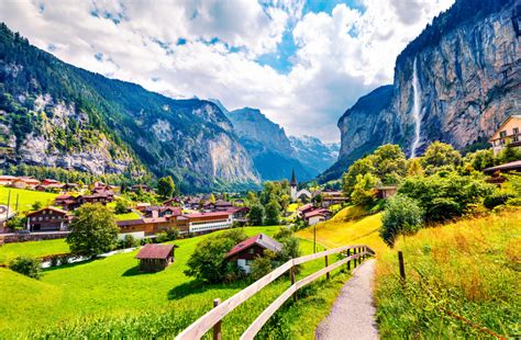 Lauterbrunnen Village, Swiss Alps jigsaw puzzle in Waterfalls puzzles on TheJigsawPuzzles.com ...