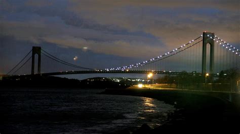 Verrazzano-Narrows Bridge goes back to 2-way tolling after 34 years - ABC7 New York