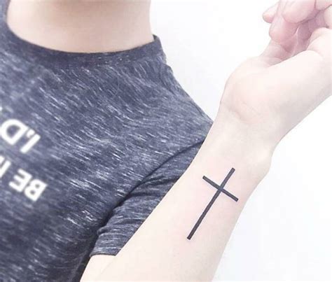 47 Stylish Cross Tattoos For Wrists