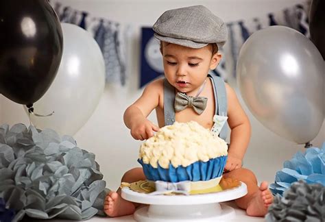 20 Creative Ideas for 1st Birthday Cakes for Baby Boys & Girls