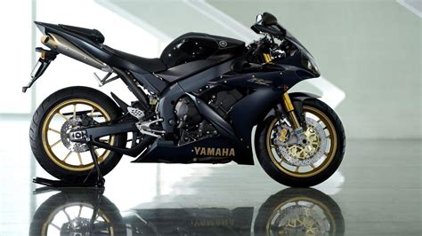 Yamaha YZF R15 V2 Wallpapers - Wallpaper Cave