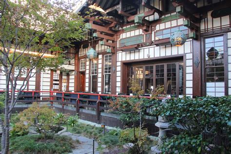 Yamashiro – One of the Most Romantic Restaurants in L.A. | LA Date Ideas