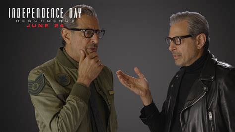 Independence Day 2's Jeff Goldblum Debunks the War of 1996 Conspiracy Theory With Jeff Goldblum