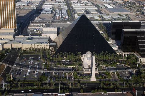 luxor las vegas | Luxor pyramid (Construction) - similarity | Places to Visit | Pinterest ...