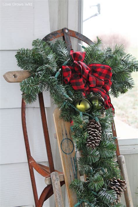 Rustic Holiday Porch Decor - Love Grows Wild