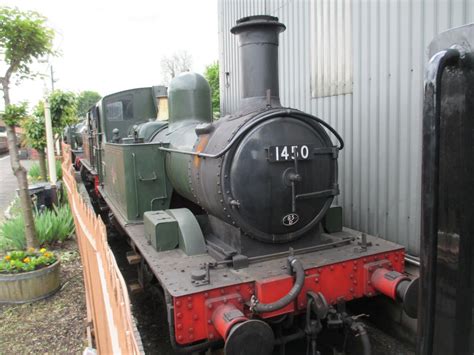 1420 4820 Steam locomotive BR Ex GWR 14xx 1400 Class 0-4-2T tank engine images photos pictures ...