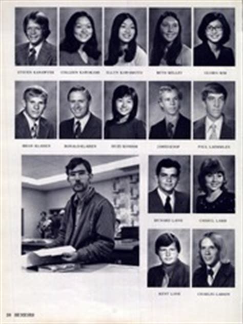 Reedley High School - Porcupine Yearbook (Reedley, CA), Class of 1975, Page 30 of 232