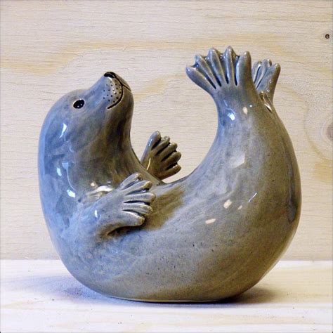 Risultati immagini per pottery ideas for beginners | Pottery animals ...