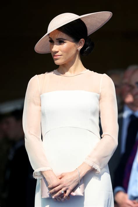 Style Inspiration: Meghan Markle, the new Duchess of Sussex stunning ...