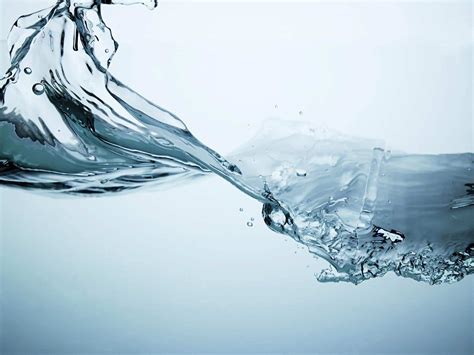 140+ HD Water Wallpaper Backgrounds For Mobile And Desktop