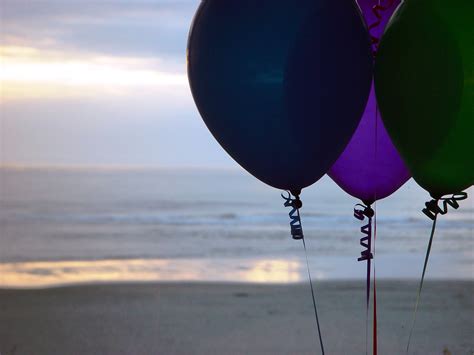 Birthday Balloons and Beach - Mom it ForwardMom it Forward