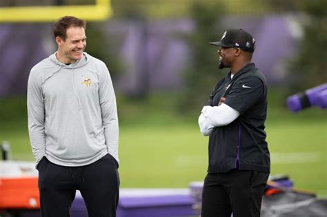 Vikings Coach Expected to Bolt for New Team After 2023 Season - Heavy.com