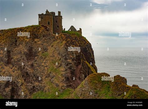 Dunnottar Castle Ruins Stock Photo - Alamy