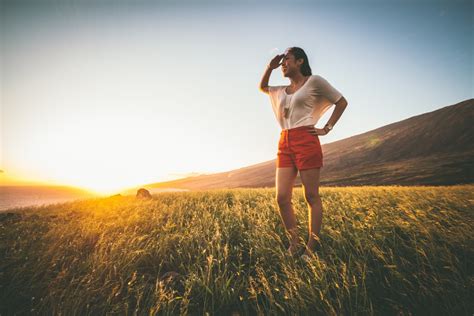 Free Images : landscape, horizon, person, woman, sunset, photography, sunlight, morning, female ...